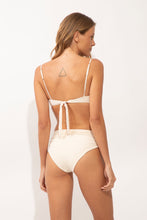 Załaduj obraz do przeglądarki galerii, Model Back: Rio De Sol Ensemble Set Malibu-Natural Zaya Amy
