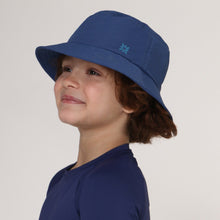 Załaduj obraz do przeglądarki galerii, Image 02: Uv Line Bob Hat Basic Kids Inf Navy Blue Upf50+
