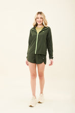 Załaduj obraz do przeglądarki galerii, Bag-Foldable Windbreaker Jacket Verde Militar
