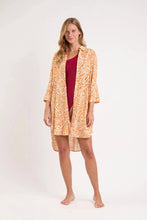 Załaduj obraz do przeglądarki galerii, Model Front: Rio De Sol Robe De Plage Sahari Chemise Gabriele
