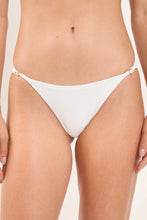 Załaduj obraz do przeglądarki galerii, Gallery: Rio De Sol Bas Bottom Sand-White Cheeky-Fixa
