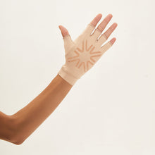 Załaduj obraz do przeglądarki galerii, Image 02: Uv Line Gants Short Gloves Uni Chocolate Upf50+

