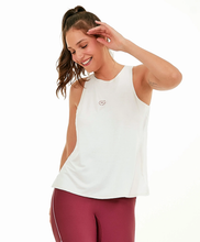 Załaduj obraz do przeglądarki galerii, Model Front: Alto Giro Fitness Haut Ragata Radiosa Abertura Costas Off White
