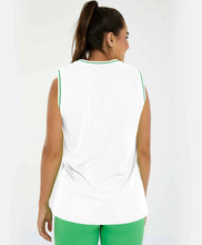 Załaduj obraz do przeglądarki galerii, Model Back: Alto Giro Fitness Haut Regata Nylon Dry Alongada Branco

