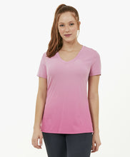 Załaduj obraz do przeglądarki galerii, Model Front: Alto Giro Fitness Haut T-Shirt Skin Fit Degrade Rosa Mauve
