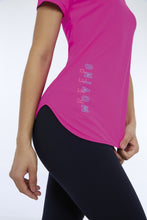 Załaduj obraz do przeglądarki galerii, Image 02: Alto Giro Fitness Haut T-Shirt Skin Fit Inspiracionais Pink Choque

