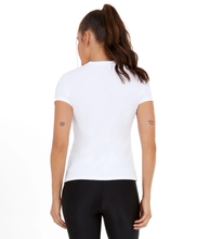 Załaduj obraz do przeglądarki galerii, Model Back: Alto Giro Fitness Haut T-Shirt Skin Fit Make It Fun Branco Optico
