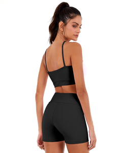 Model Back: Alto Giro Fitness Haut Top Blakout Soft Preto