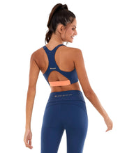 Załaduj obraz do przeglądarki galerii, Model Back: Alto Giro Fitness Haut Top Bodytex Ii Abertura Com Ziper Azul Ocean
