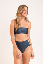 Załaduj obraz do przeglądarki galerii, Bottom Nocciola High-Waist-Spin
