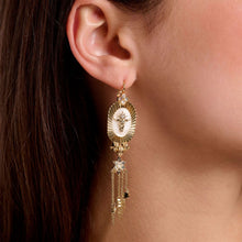 Załaduj obraz do przeglądarki galerii, Earrings Altor White Hipenema
