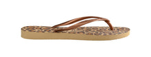 Załaduj obraz do przeglądarki galerii, Model Back: Havaianas Tongs Slim Animals Beige
