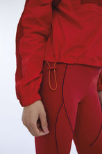 Załaduj obraz do przeglądarki galerii, Jaqueta Techno Taslon Com Bolsos Vermelho Haute Red
