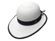 Załaduj obraz do przeglądarki galerii, Lady Golf White Black
