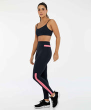 Załaduj obraz do przeglądarki galerii, Legging Hyper Detalhe Cos Preto
