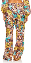 Załaduj obraz do przeglądarki galerii, Model Back: Luli Fama Pantalon De Plage Bottom Flare Diosa Salvaje
