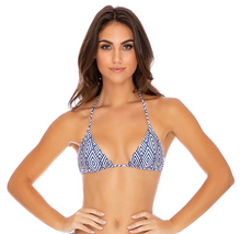 Załaduj obraz do przeglądarki galerii, Image 04: Luli Fama Haut Top Bikini Mesmerized
