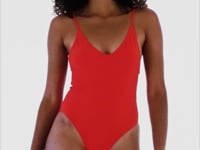 Załaduj i odtwarzaj film w przeglądarce Gallery, Video: Rio De Sol Une Pièce Rouge Hype
