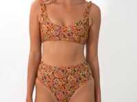 Załaduj i odtwarzaj film w przeglądarce Gallery, Video: Rio De Sol Bas Bottom Bouquet Hotpants
