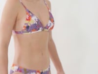 Załaduj i odtwarzaj film w przeglądarce Gallery, Video: Rio De Sol Bas Bottom Garden-Flower Essential-Comfy
