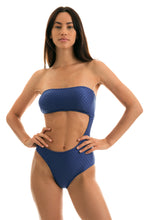 Załaduj obraz do przeglądarki galerii, Model Front: Rio De Sol Une Pièce Body Kiwanda Denim Rio
