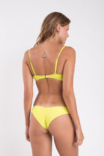 Załaduj obraz do przeglądarki galerii, Model Back: Rio De Sol Bas Bottom Citrico Nice
