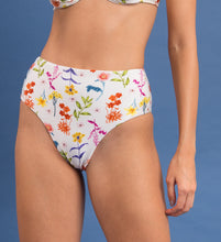 Załaduj obraz do przeglądarki galerii, Image 13: Rio De Sol Bas Bottom Countryside Hotpants
