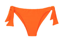 Załaduj obraz do przeglądarki galerii, Product Front: Rio De Sol Bas Bottom Dots-Orange Italy
