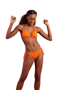 Model Front: Rio De Sol Bas Bottom Dots-Orange Italy