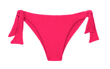 Załaduj obraz do przeglądarki galerii, Product Front: Rio De Sol Bas Bottom Dots-Virtual-Pink Italy
