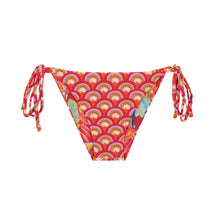 Załaduj obraz do przeglądarki galerii, Product Front: Rio De Sol Bas Bottom Floral-Scales Lacinho
