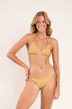 Załaduj obraz do przeglądarki galerii, Model Front: Rio De Sol Bas Bottom Fluity-Dourado Ibiza-Comfy
