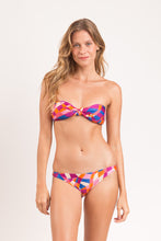 Załaduj obraz do przeglądarki galerii, Model Front: Rio De Sol Bas Bottom Funny Essential-Comfy
