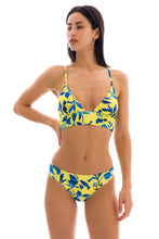 Załaduj obraz do przeglądarki galerii, Model Front: Rio De Sol Bas Bottom Lemon Flower Cos Comfort
