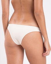 Załaduj obraz do przeglądarki galerii, Image 05: Rio De Sol Bas Bottom Malibu-Natural Essential
