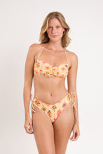 Załaduj obraz do przeglądarki galerii, Model Front: Rio De Sol Bas Bottom Mosaico Lola
