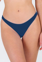 Załaduj obraz do przeglądarki galerii, Gallery: Rio De Sol Bas Bottom Navy Essential-Comfy
