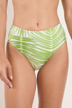 Załaduj obraz do przeglądarki galerii, Gallery: Rio De Sol Bas Bottom Palms Hotpants

