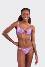 Załaduj obraz do przeglądarki galerii, Model Front: Rio De Sol Bas Bottom Trail-Purple Ipanema
