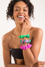 Załaduj obraz do przeglądarki galerii, Image 04: Rio De Sol Chouchou Dots-Energy Scrunchie
