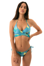 Załaduj obraz do przeglądarki galerii, Model Front: Rio De Sol Ensemble Flower Geometric Transp Comfort
