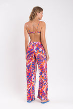 Załaduj obraz do przeglądarki galerii, Model Back: Rio De Sol Pantalon De Plage Funny Wide Pants
