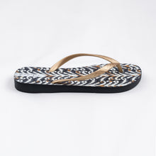 Załaduj obraz do przeglądarki galerii, Image 03: Rio De Sol Tongs Ikat Slim
