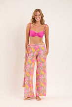 Załaduj obraz do przeglądarki galerii, Model Front: Rio De Sol Pantalon De Plage Lyla Pants Knot
