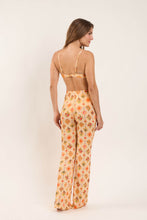 Załaduj obraz do przeglądarki galerii, Model Back: Rio De Sol Pantalon De Plage Mosaico Pants Lana
