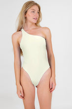 Załaduj obraz do przeglądarki galerii, Model Front: Rio De Sol Une Pièce Off-White Santorini
