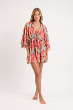 Załaduj obraz do przeglądarki galerii, Model Front: Rio De Sol Robe De Plage Sea-Bloom Kaftan Bel

