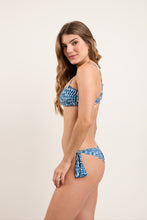 Załaduj obraz do przeglądarki galerii, Image 03: Rio De Sol Ensemble Set Chuva Bandeau-Joy Italy
