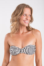 Załaduj obraz do przeglądarki galerii, Image 11: Rio De Sol Ensemble Set Collage Bandeau-Crispy Cheeky-Crispy
