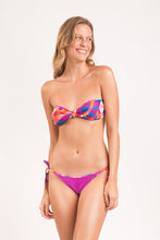 Załaduj obraz do przeglądarki galerii, Image 06: Rio De Sol Ensemble Set Funny Bandeau-Joy Lacinho

